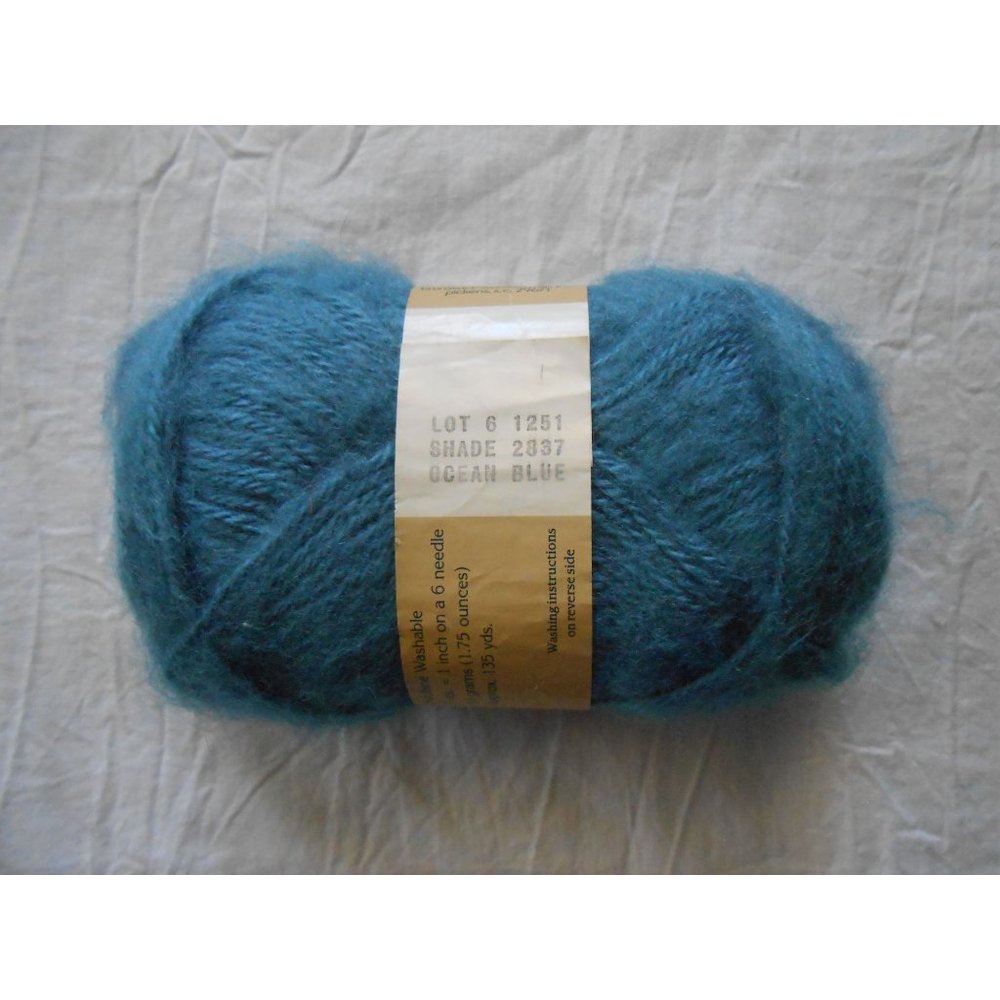 New‎ Windmist Yarns Brunswick Ocean Blue 1 Skien Brushed Acrylic Yarn 135 yards - Picture 2 of 3